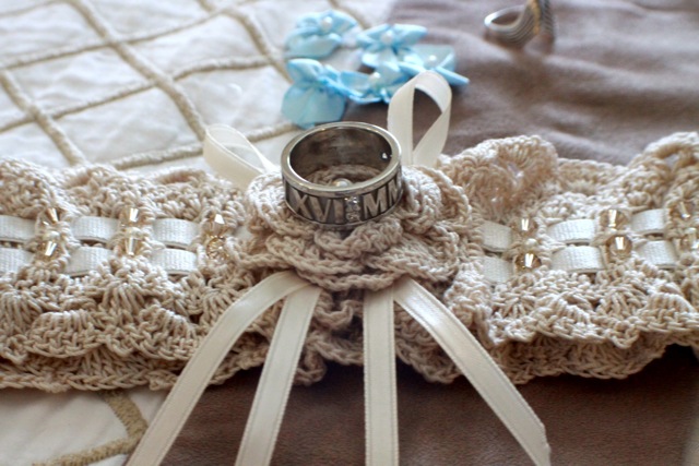 beautiful crochet wedding garter with wedding rings as kelly said 