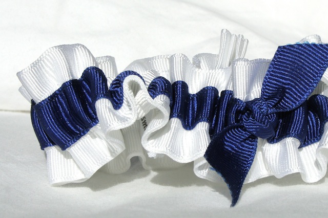 Style 400 is white grosgrain with a navy blue grosgrain knotted stripe 15 